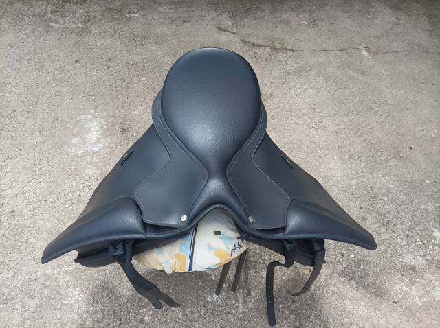 Selle Wintec 500 wide dressage 