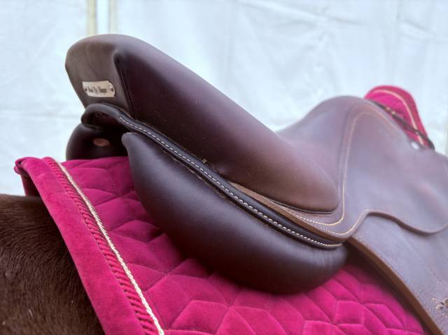 Selle Antares connexion 2023