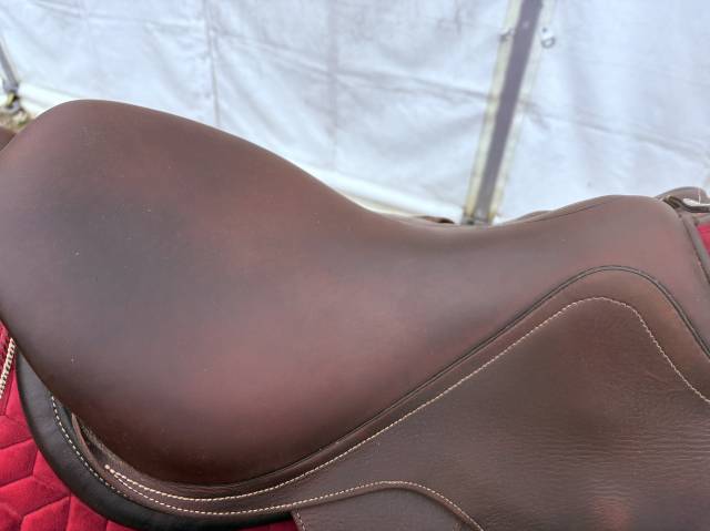 Selle Antares connexion 2023