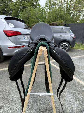 SELLE FORESTIER AACHEN DRESSAGE