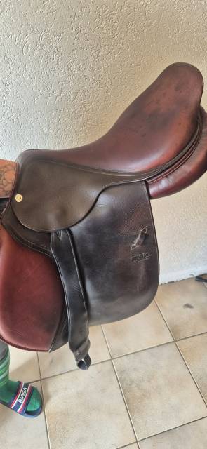 Selle 18 pouces cwd