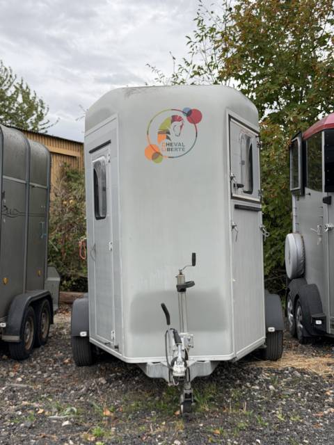 Cheval liberté touring country 
