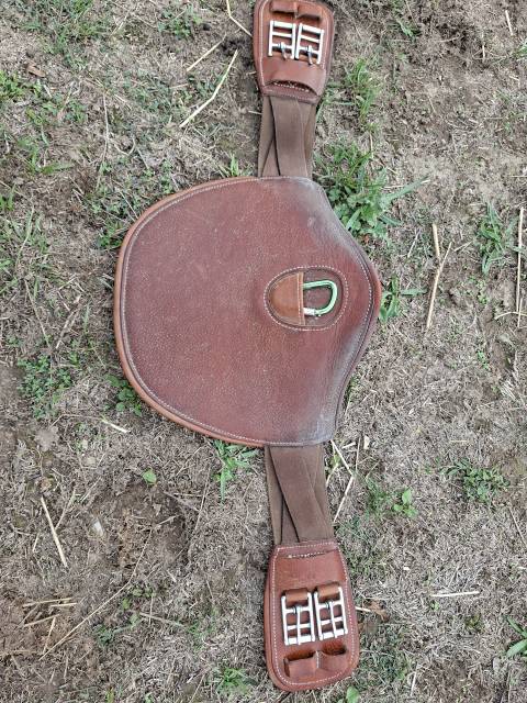 A vendre selle platinium sellier Lucifer 