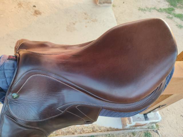 Selle prestige versailles 17 pouces