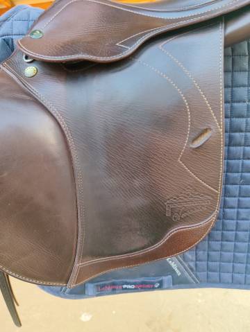 Selle prestige Versailles 17 pouces