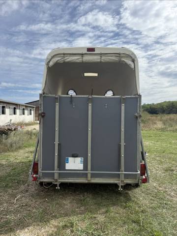 Van cheval liberté 2002 xl