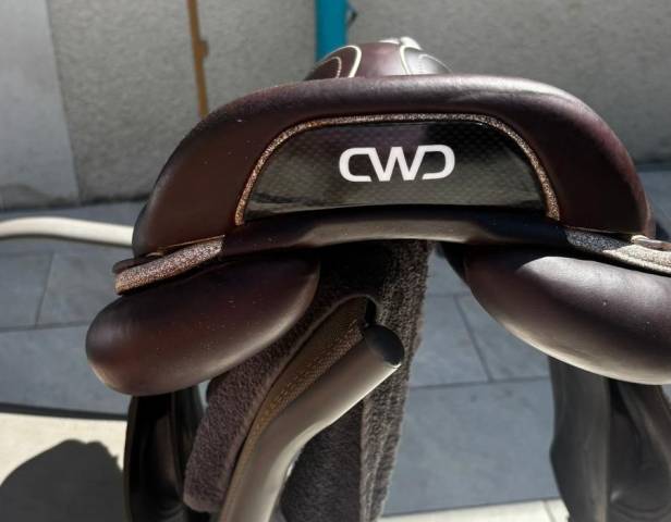 Selle CWD 2gs Mademoiselle SE31, taille 17.5, 2025