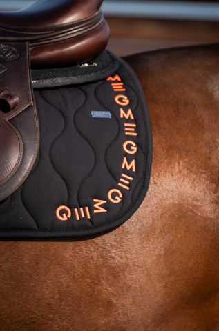 Tapis de selle Essentiel - GEM - Design moderne