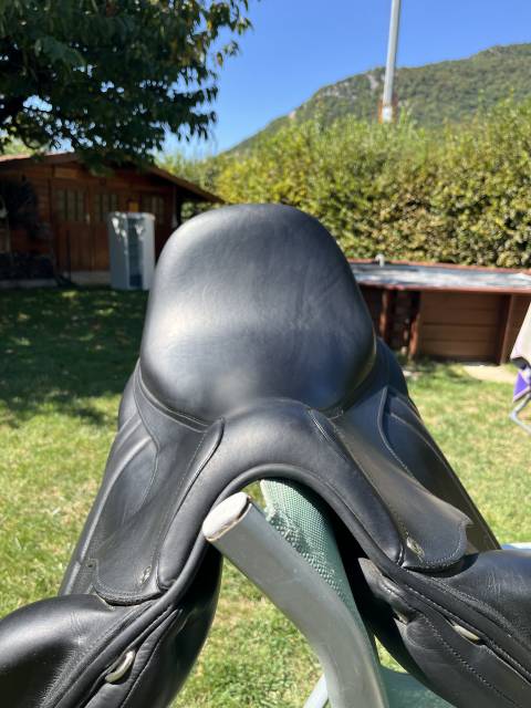 Selle Antares dressage mod&egrave;le cadence 