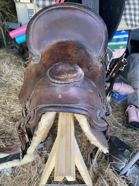 Selle western taille cob 