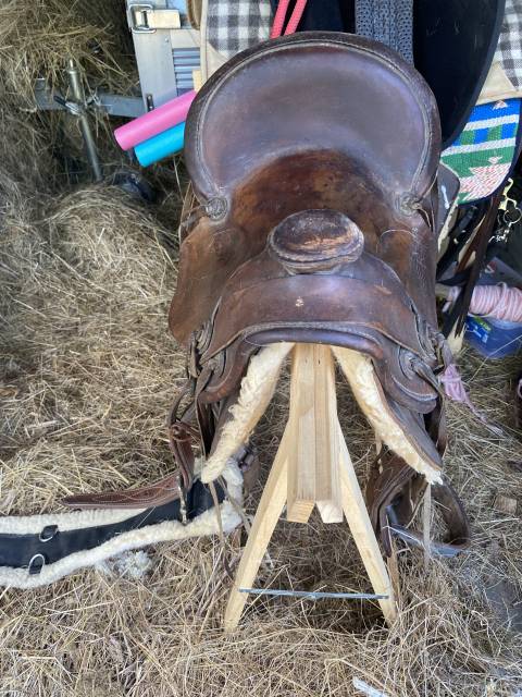 Selle western taille cob 