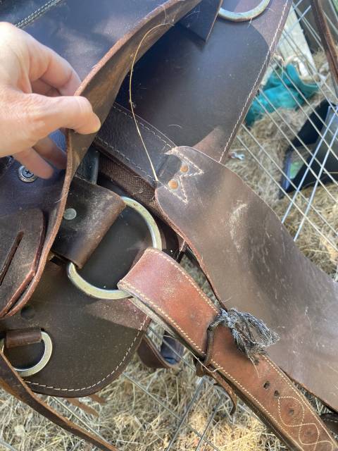 Selle western artisanale en cuir – état neuf – taille c