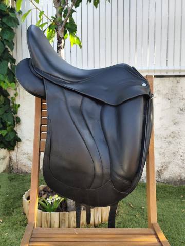 Selle de dressage - Antar&egrave;s concept - Excellent &eacute;tat 