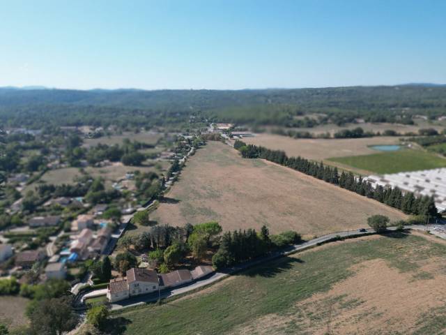 Propriété de caractère de 7 hectares avec ancienne auberge ?