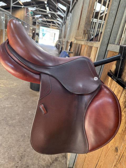 Selle CWD 17 pouces - quartiers 2C - 2023 