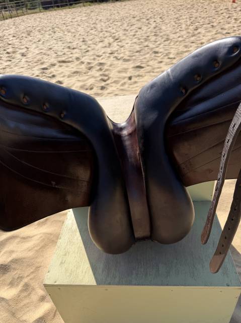 Selle de dressage Butet