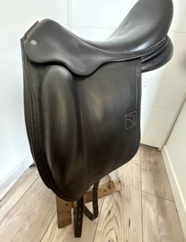Selle childeric 17.5