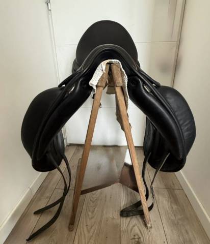 Selle childeric 17.5