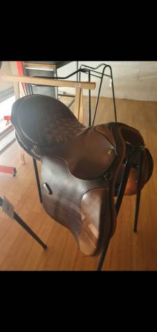 Selle Ronzon mod&egrave;le Kazakh 17'5