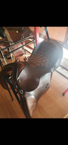 Selle Ronzon mod&egrave;le Kazakh 17'5