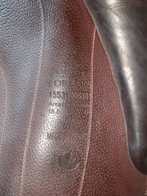 A vendre selle de dressage DEVOUCOUX mod&egrave;le LOREAK