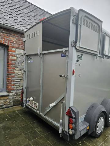 Van ifor williams hb511 2 chevaux Ă vendre