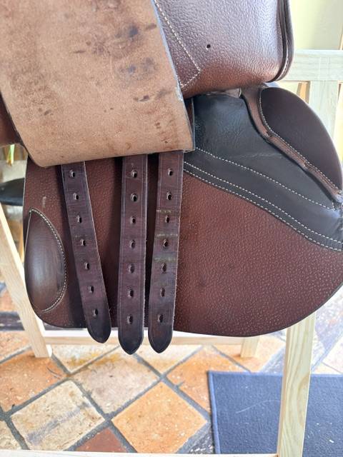 Selle Forestier S&eacute;oul 17,5" &ndash; 2AA &ndash; doubl&eacute;e veau &ndash; PRO 