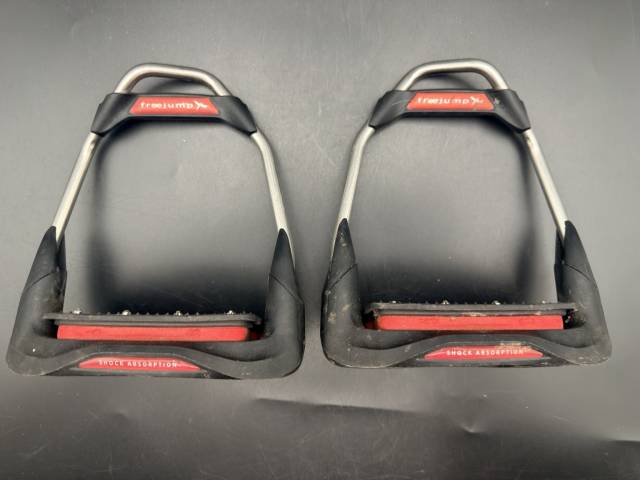 Paire d&rsquo;&eacute;triers Freejump Shock Absorption noir rouge