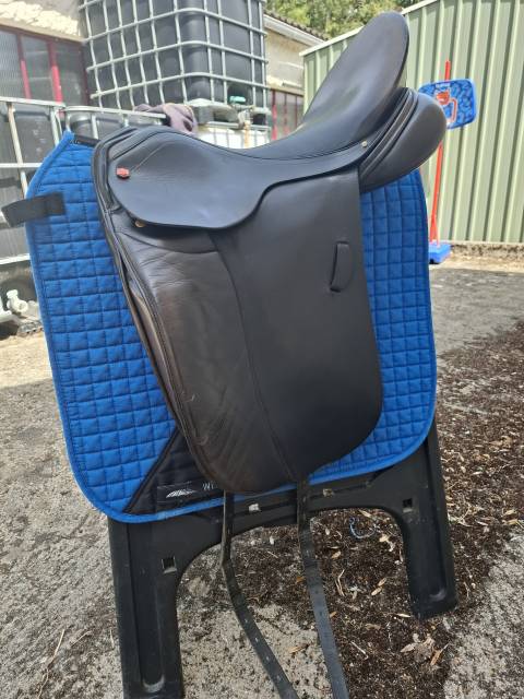 Selle dressage albion slk 17,5