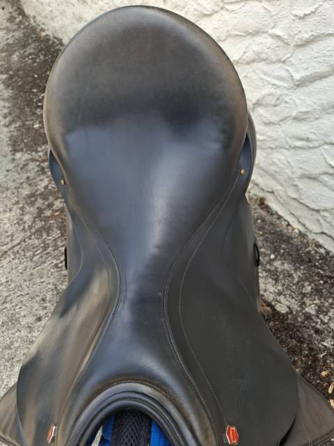 Selle Dressage ALBION SLK 17,5