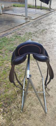 Selle dressage DEVOUCOUS MAKILA LAB E