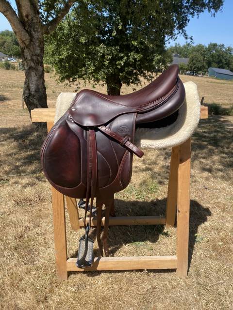 Selle monoquartier Devoucoux Chiberta O 17,5" (2020)
