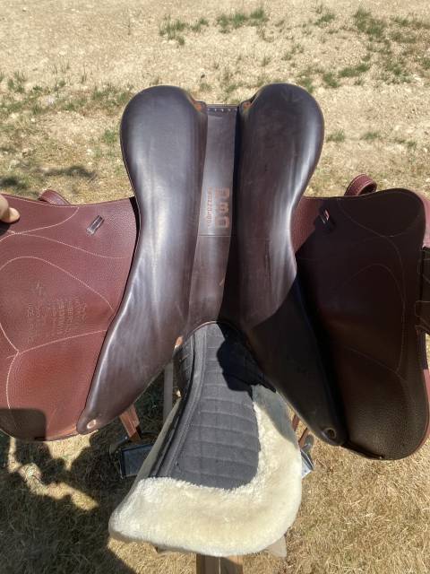 Selle monoquartier Devoucoux Chiberta O 17,5" (2020)