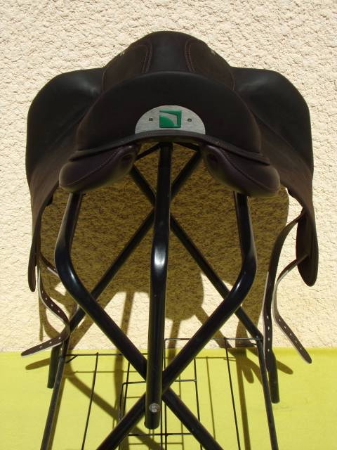 Selle Dressage Childeric DPL 17'5 Neuve
