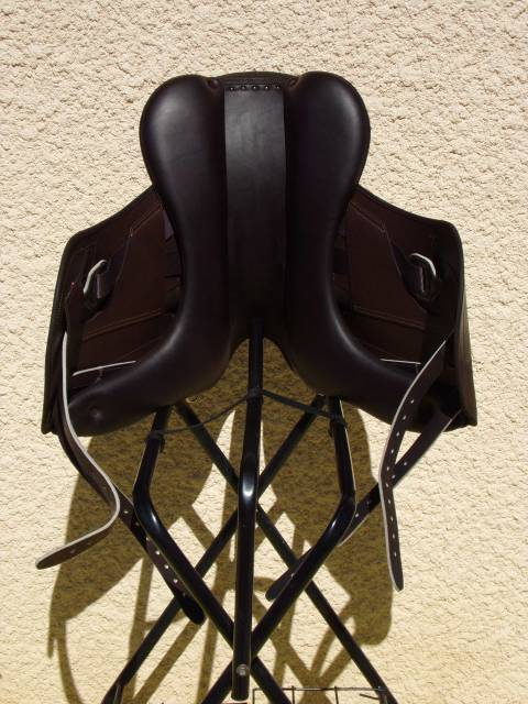 Selle Dressage Childeric DPL 17'5 Neuve