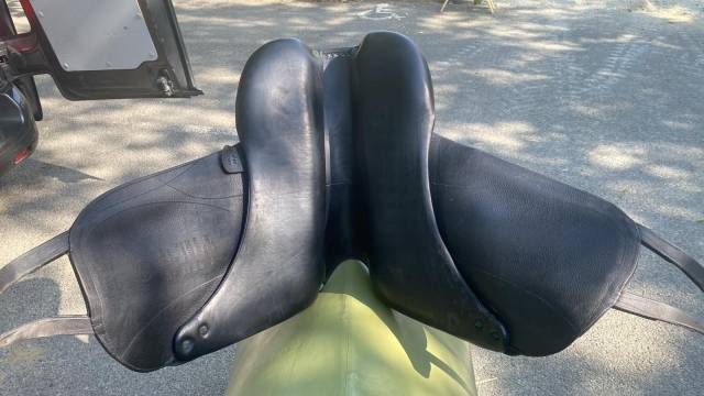 Selle Dressage Devoucoux Makila Lab