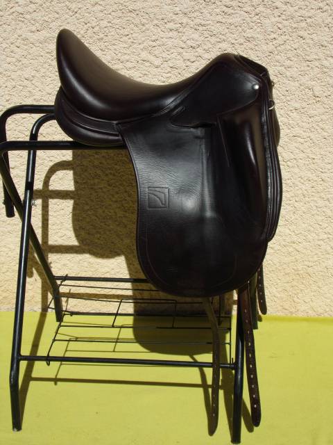 Selle dressage Childeric DPL 17'5