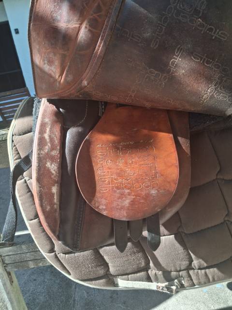 Selle de cheval St&uuml;bben Siegfried &eacute;quip&eacute;e