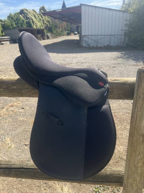 Selle 15 pouces