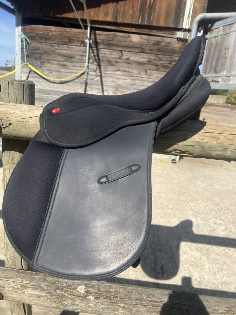 Selle 15 pouces