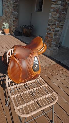 Selle 2GS CWD 16,5 pouces tabac 
