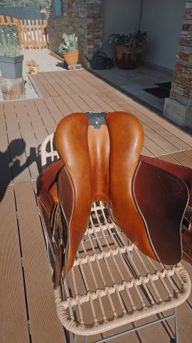 Selle 2GS CWD 16,5 pouces tabac 
