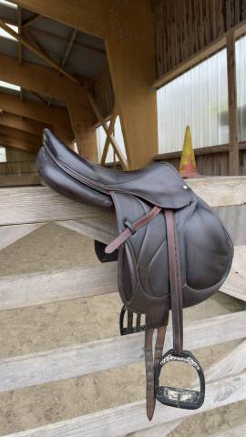 Selle DEVOUCOUX Chiberta O 17,5 pouces mixte cuir 