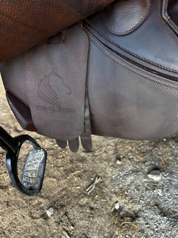 Selle CSO Okles Bianca 17,5 pouces, de 2018