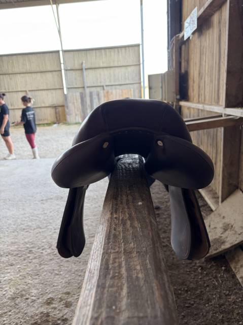Selle Antar&egrave;s 17,5