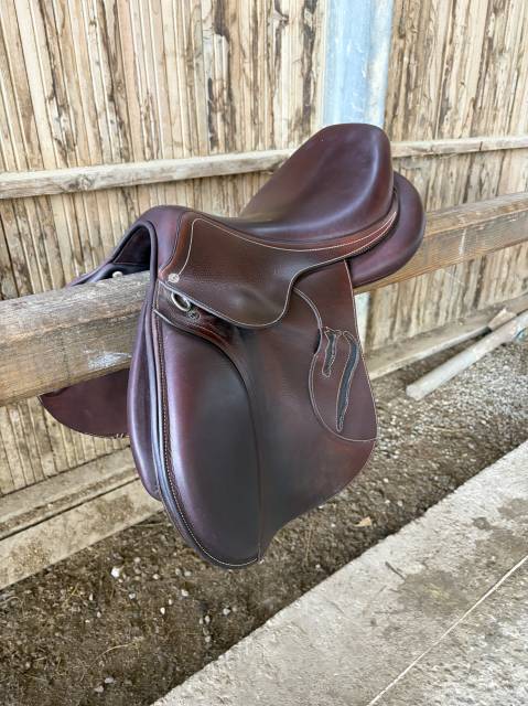 Selle Antar&egrave;s 17,5