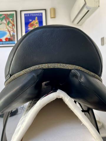 Selle de Dressage Forestier Aachen 18" 