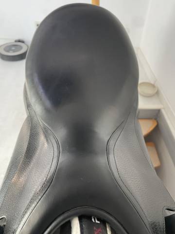 Selle de Dressage Forestier Aachen 18" 