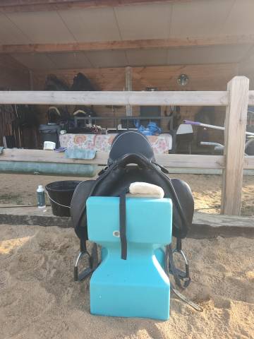Selle dressage 17.5