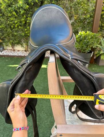 Selle dressage 17.5